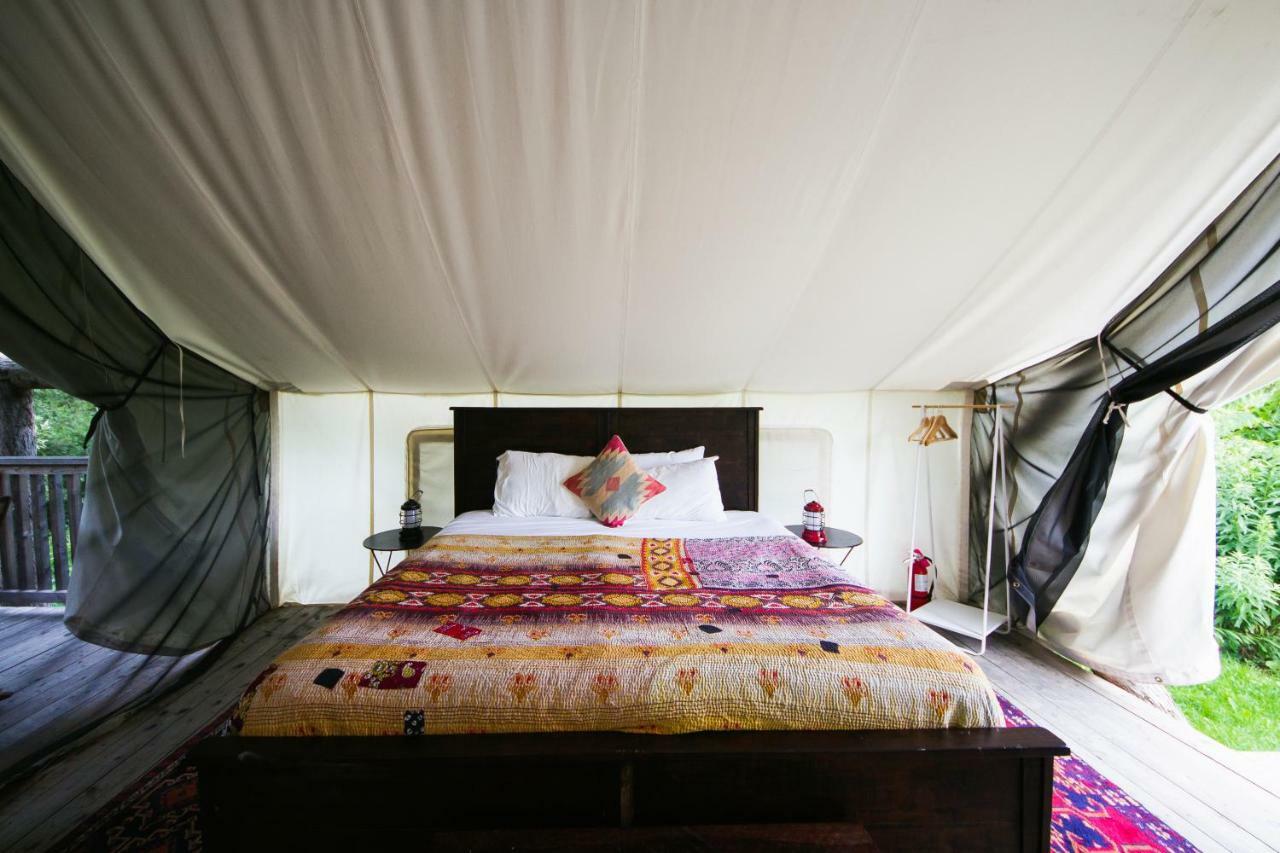 Firelight Camps Hotell Ithaca Exteriör bild